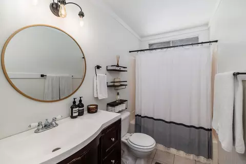 Bath - 3325 Heather Ln, Oceanside, CA 92056 photo 1 of 2
