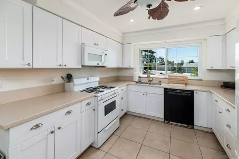 Kitchen - 3325 Heather Ln, Oceanside, CA 92056 photo 3 of 3