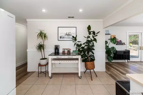 Entry Way - 3325 Heather Ln, Oceanside, CA 92056 photo 2 of 2