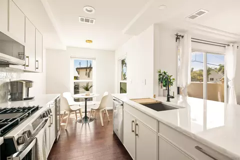 1419 Hornblend St #3, San Diego, CA 92109