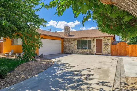 44551 Stanridge Ave, Lancaster, CA 93535