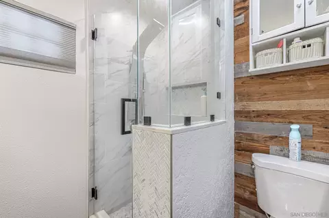 Bath - 44551 Stanridge Ave, Lancaster, CA 93535 photo 3 of 3