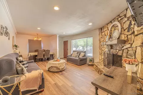 Living - 44551 Stanridge Ave, Lancaster, CA 93535 photo 3 of 3