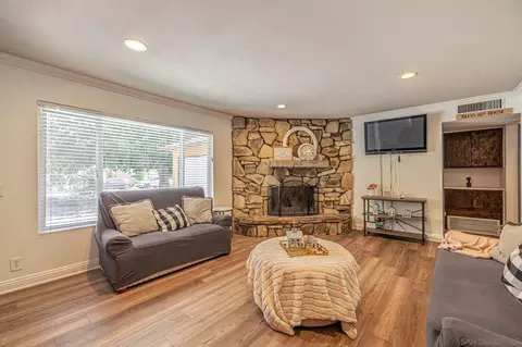 Living - 44551 Stanridge Ave, Lancaster, CA 93535 photo 1 of 3