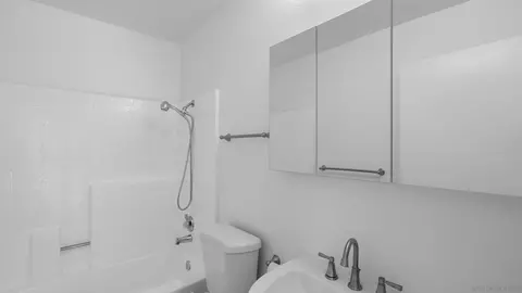 Bath - 1508 Granite Hills Dr #E, El Cajon, CA 92019 photo 1 of 5
