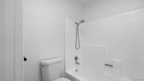 Bath - 1508 Granite Hills Dr #E, El Cajon, CA 92019 photo 5 of 5