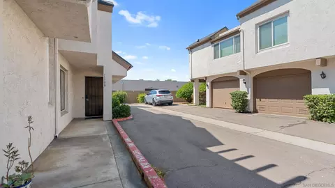 Exterior - 1508 Granite Hills Dr #E, El Cajon, CA 92019 photo 2 of 7