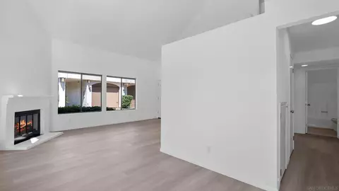 Living - 1508 Granite Hills Dr #E, El Cajon, CA 92019 photo 4 of 4