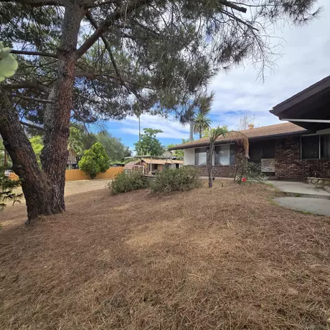 323 Lila Ln, El Cajon, CA 92021 photo 2