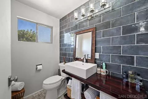 Bath - 4310 Resmar Rd, La Mesa, CA 91941 photo 1 of 9