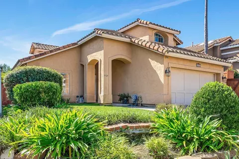 9525 Vervain St, San Diego, CA 92129