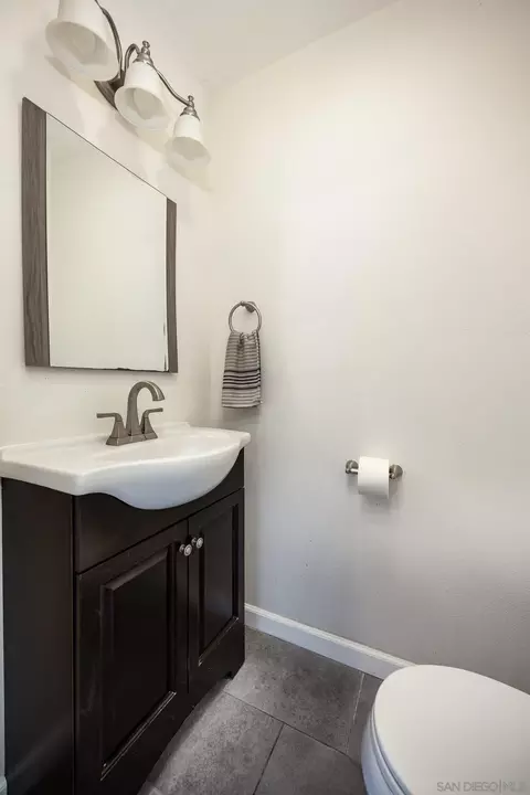 Bath - 13306 Tawanka Dr, Poway, CA 92064 photo 1 of 3