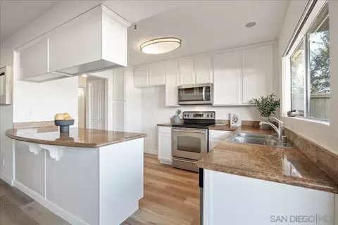 Kitchen - 615 Fredricks Ave #149, Oceanside, CA 92058 photo 4 of 4