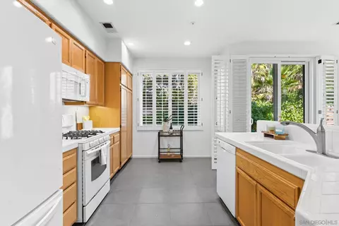 1802 Key Largo Rd, Vista, CA 92081 photo 6