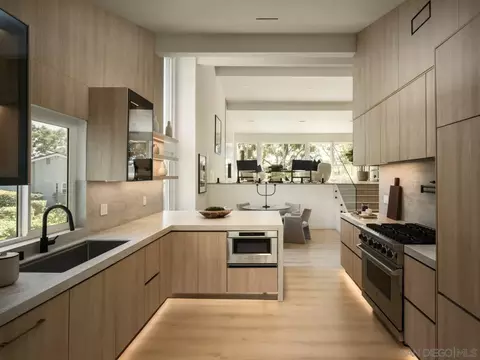 2163 Caminito Circulo Norte, La Jolla, CA 92037 photo 9