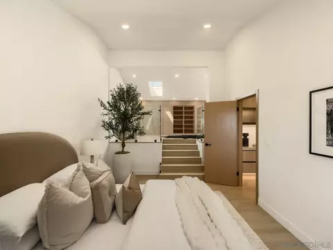 2163 Caminito Circulo Norte, La Jolla, CA 92037 photo 18