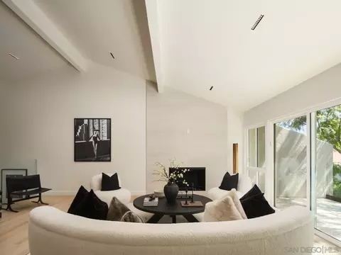 2163 Caminito Circulo Norte, La Jolla, CA 92037 photo 10