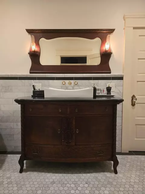 Bath - 1127 E Grand Ave, Escondido, CA 92025 photo 2 of 2