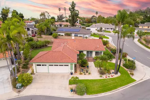 1879 Maya Ct, Vista, CA 92081
