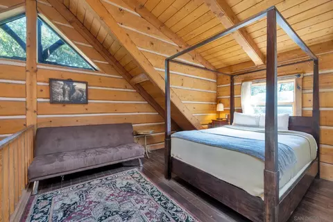 Bedroom - 3131 Pera Alta Dr, Julian, CA 92036 photo 4 of 10