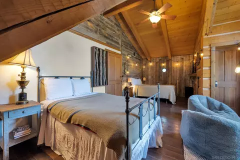 Bedroom - 3131 Pera Alta Dr, Julian, CA 92036 photo 6 of 10