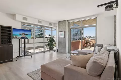 800 The Mark Ln #904, San Diego, CA 92101