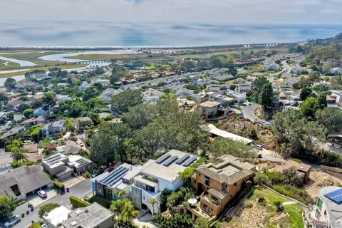 View/Area - 12911 Via Grimaldi, Del Mar, CA 92014 photo 1 of 6