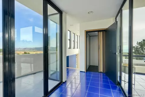 Entry Way - 12911 Via Grimaldi, Del Mar, CA 92014 photo 3 of 4