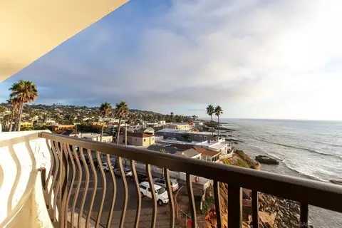 4878 Pescadero Ave #403, San Diego, CA 92107