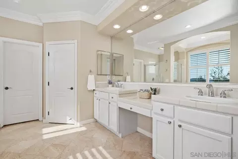 Bath - 1616 Windemere Dr, San Marcos, CA 92078 photo 2 of 5