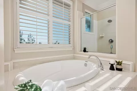 Bath - 1616 Windemere Dr, San Marcos, CA 92078 photo 1 of 5