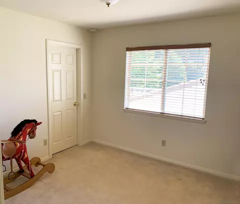 Bedroom - 2176 Eastridge Loop, Oxnard, CA 93036 photo 3 of 4