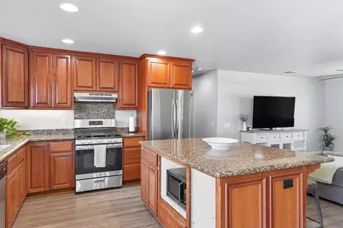 Kitchen - 1011 Carlsbad St, Spring Valley, CA 91977 photo 3 of 4