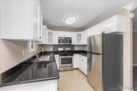 194 Avenida Descanso #H, Oceanside, CA 92057 photo 9