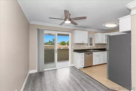 194 Avenida Descanso #H, Oceanside, CA 92057 photo 6