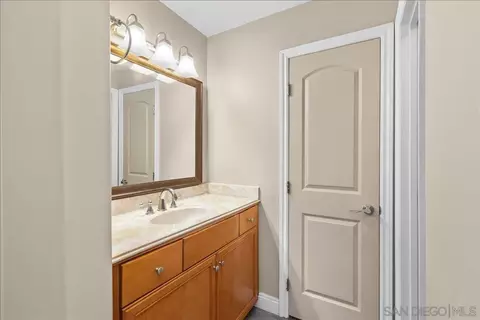 194 Avenida Descanso #H, Oceanside, CA 92057 photo 24