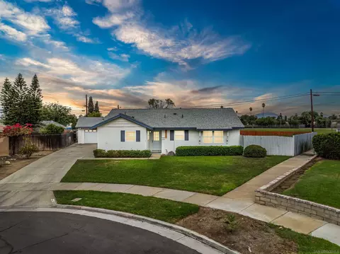 6221 Mead Ct, Riverside, CA 92504
