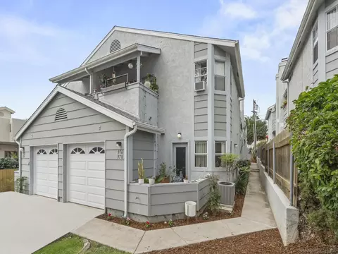 976 Sapphire St, San Diego, CA 92109