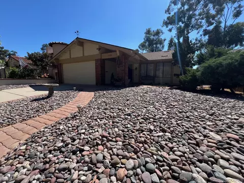 11787 La Colina Rd, San Diego, CA 92131