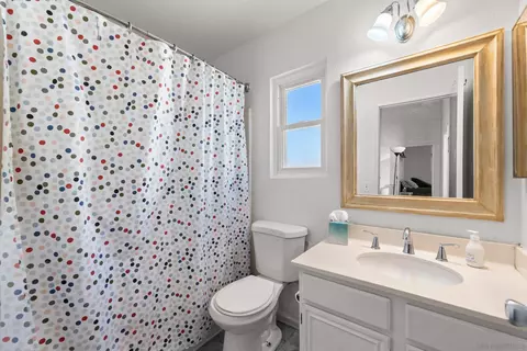 Bath - 39848 Creative Dr, Temecula, CA 92591 photo 2 of 2