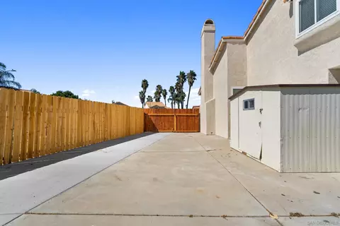 Exterior - 39848 Creative Dr, Temecula, CA 92591 photo 3 of 4