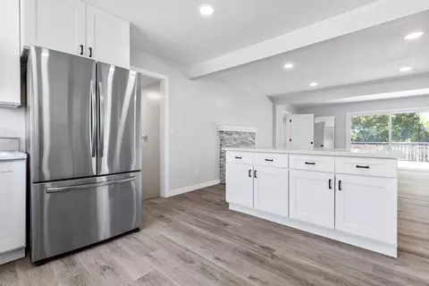 Kitchen - 720 Gough Ave, Templeton, CA 93465 photo 4 of 4