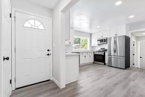 Entry Way - 720 Gough Ave, Templeton, CA 93465 photo 1 of 1