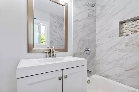 Bath - 720 Gough Ave, Templeton, CA 93465 photo 2 of 3