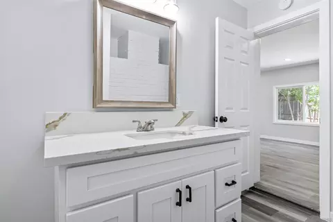 Bath - 720 Gough Ave, Templeton, CA 93465 photo 1 of 3