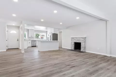 Living - 720 Gough Ave, Templeton, CA 93465 photo 3 of 4