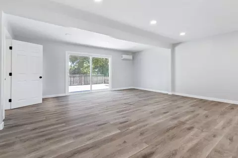 Living - 720 Gough Ave, Templeton, CA 93465 photo 2 of 4