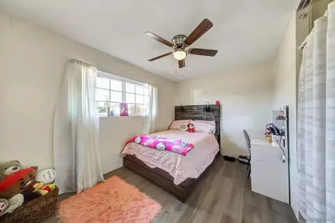 8931 Jana Ct, Spring Valley, CA 91977 photo 21