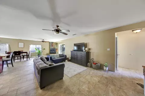 8931 Jana Ct, Spring Valley, CA 91977 photo 4