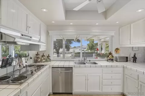 16956 Cloudcroft Dr, Poway, CA 92064 photo 16